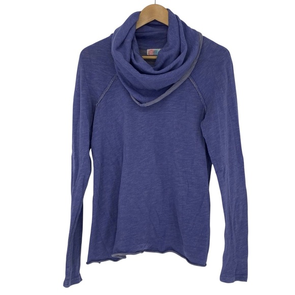 Free People FP Beach One Body Cocoon Funnel Cowl Top Blue/Purple Wms Medium - Picture 1 of 11